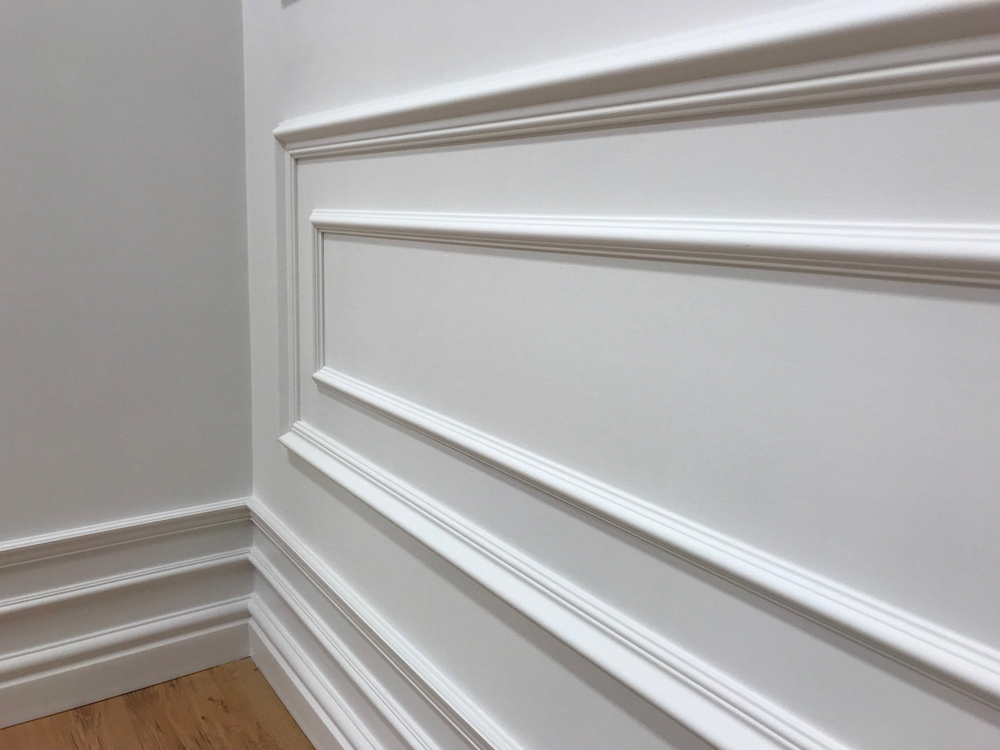 Installed Chesterfield - Dado Rail closeup