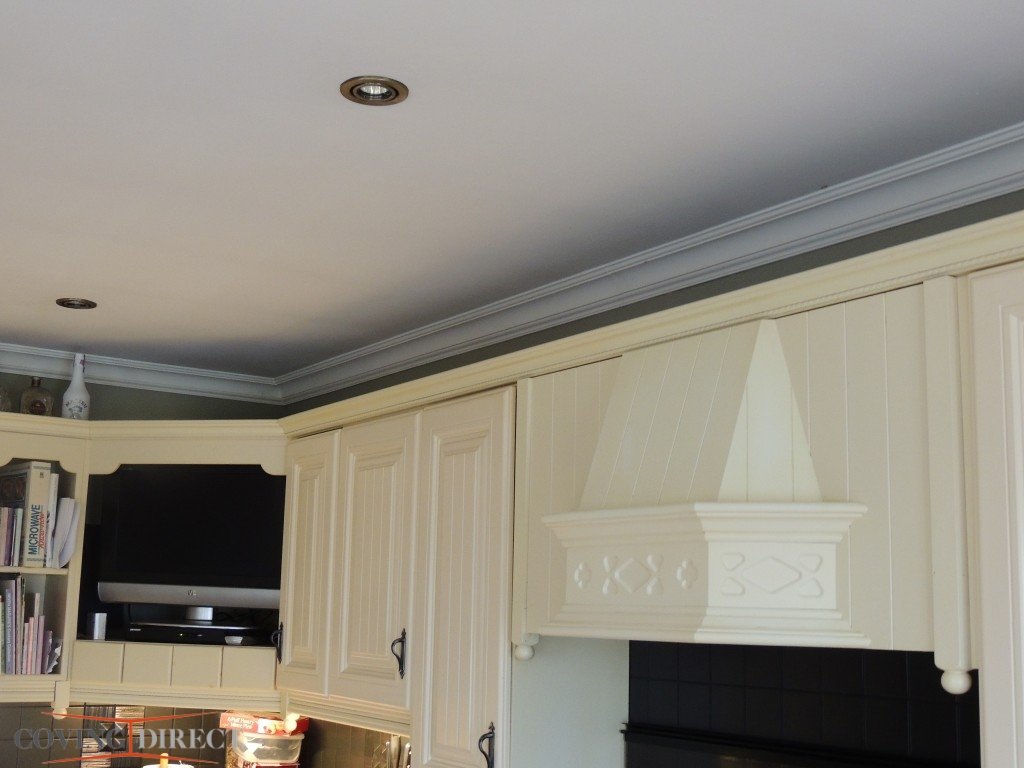 Atlanta - Modern Coving in a kitchen