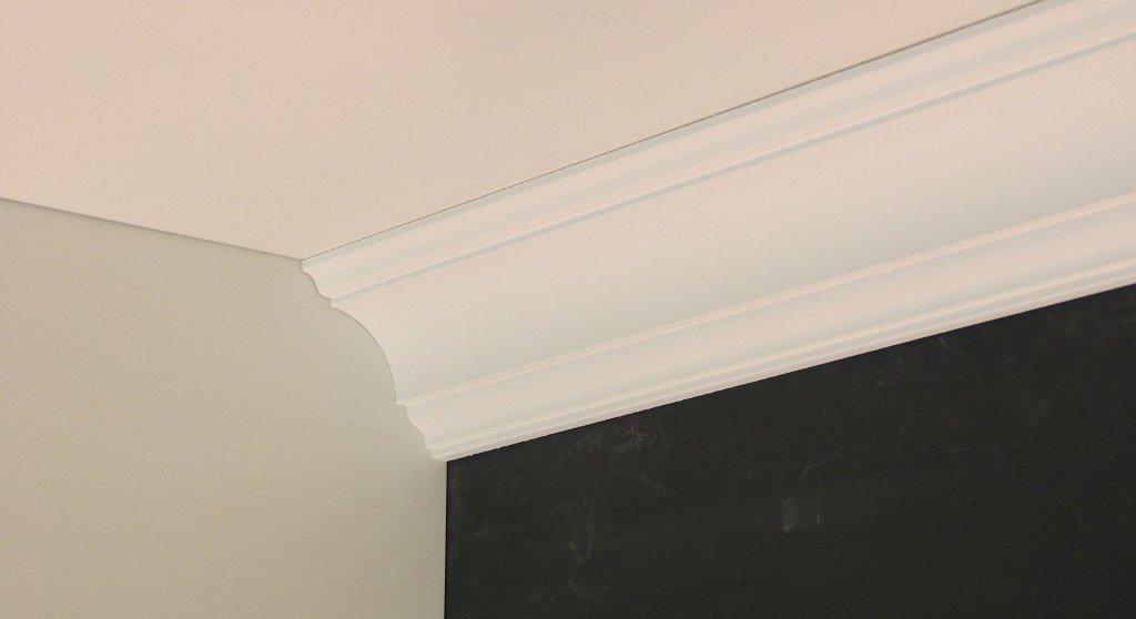 Crown - Classic Coving closeup