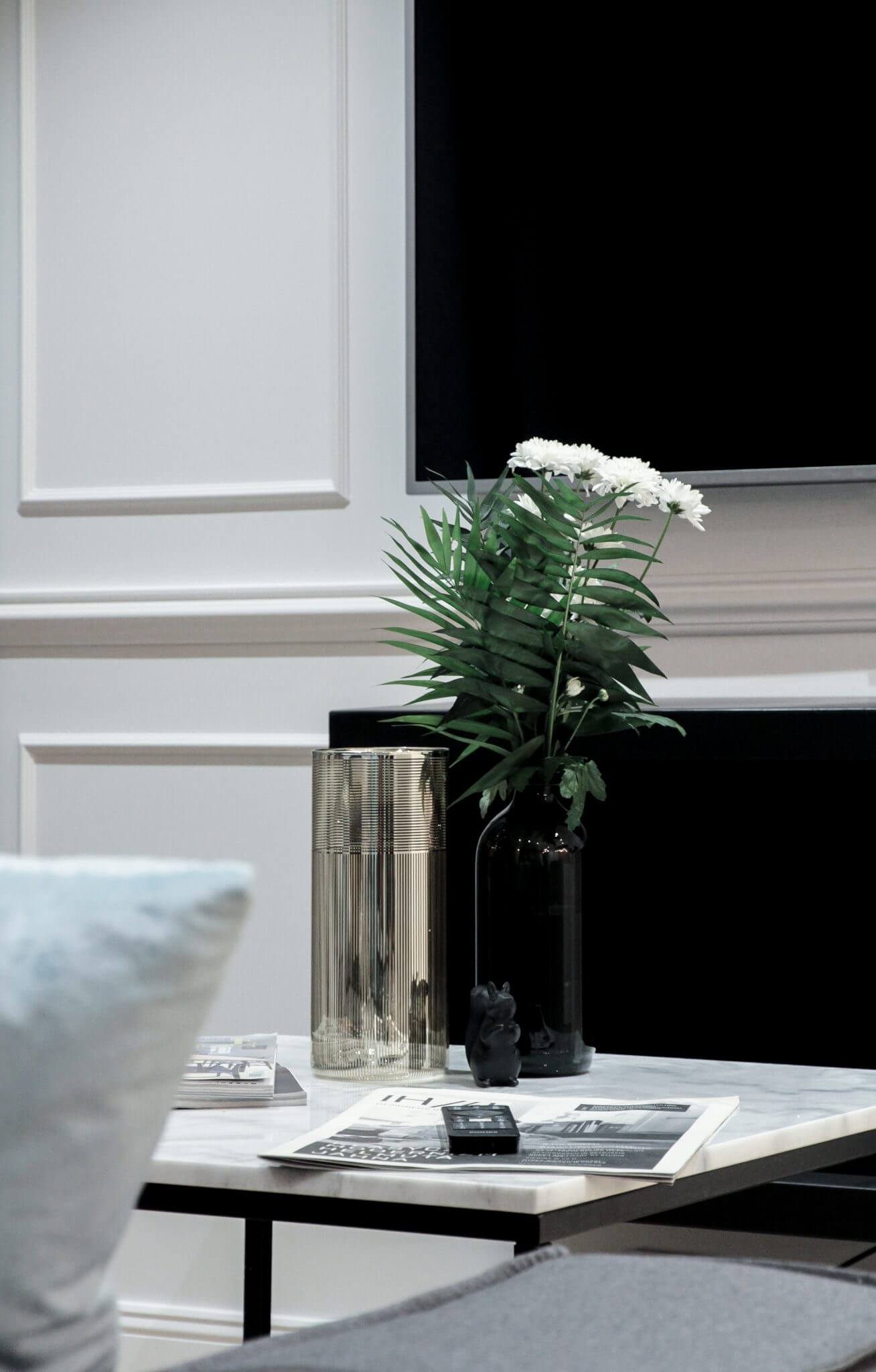 Tulip - Dado Rail in use next to a TV