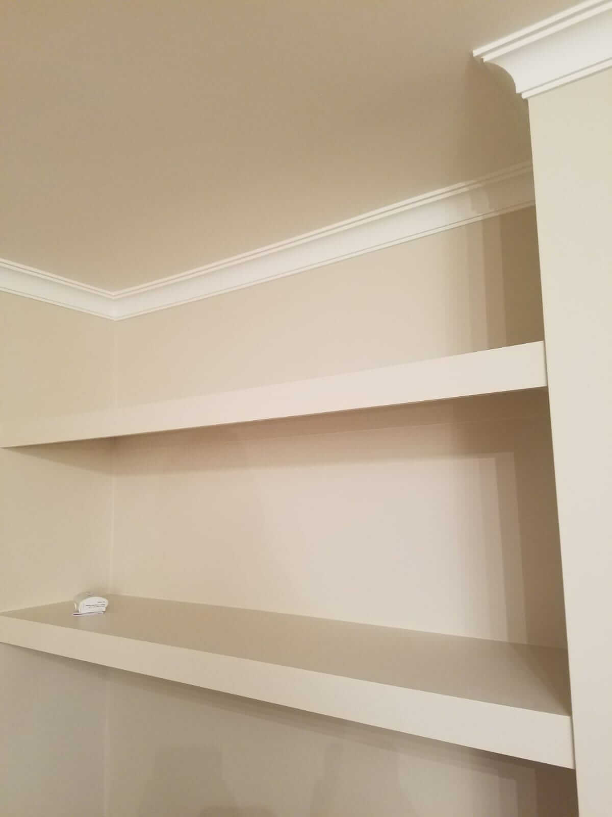 C3016 - Classic Coving above shelving