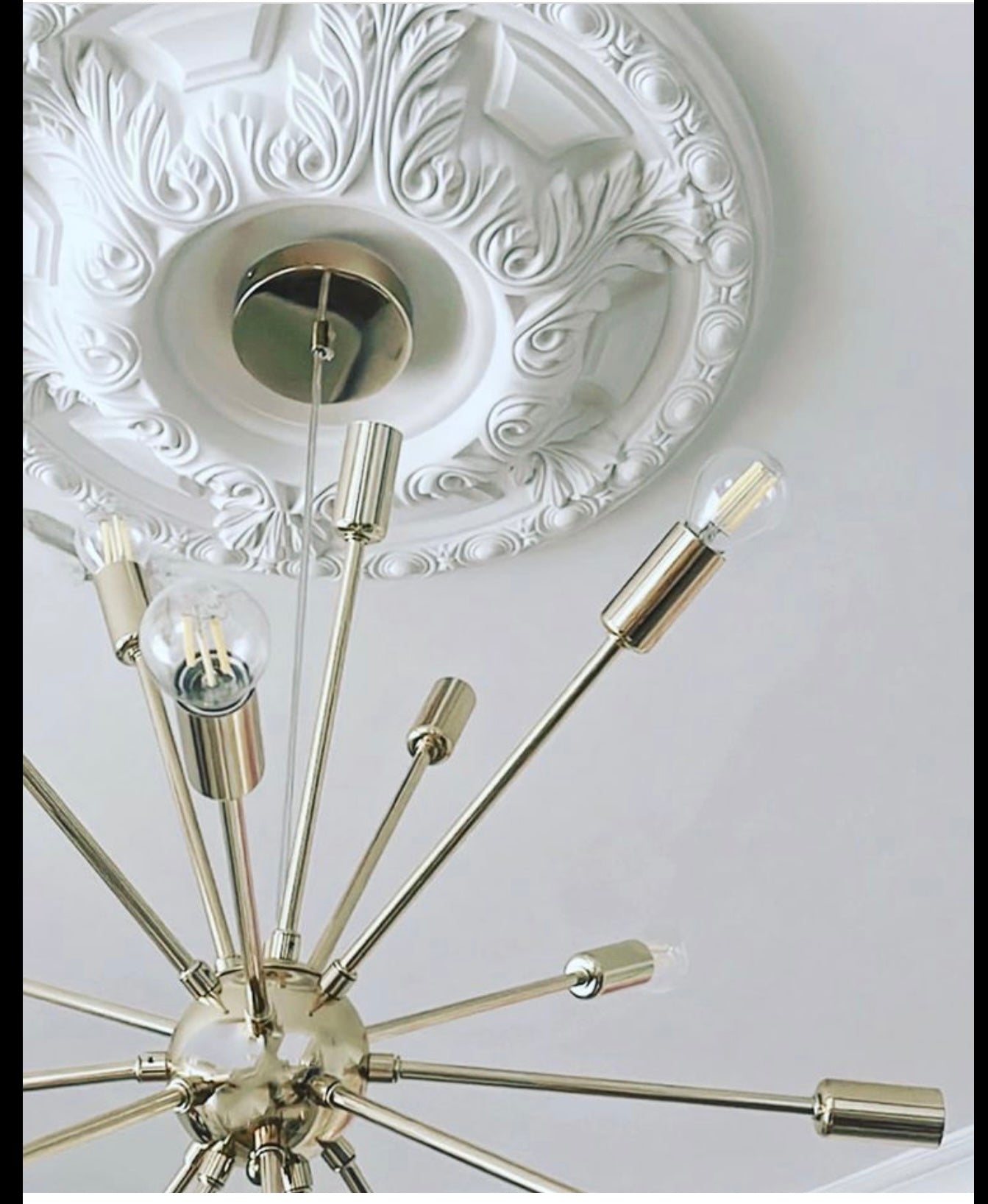 B3033 - Ceiling Rose installed in a ceiling with a light