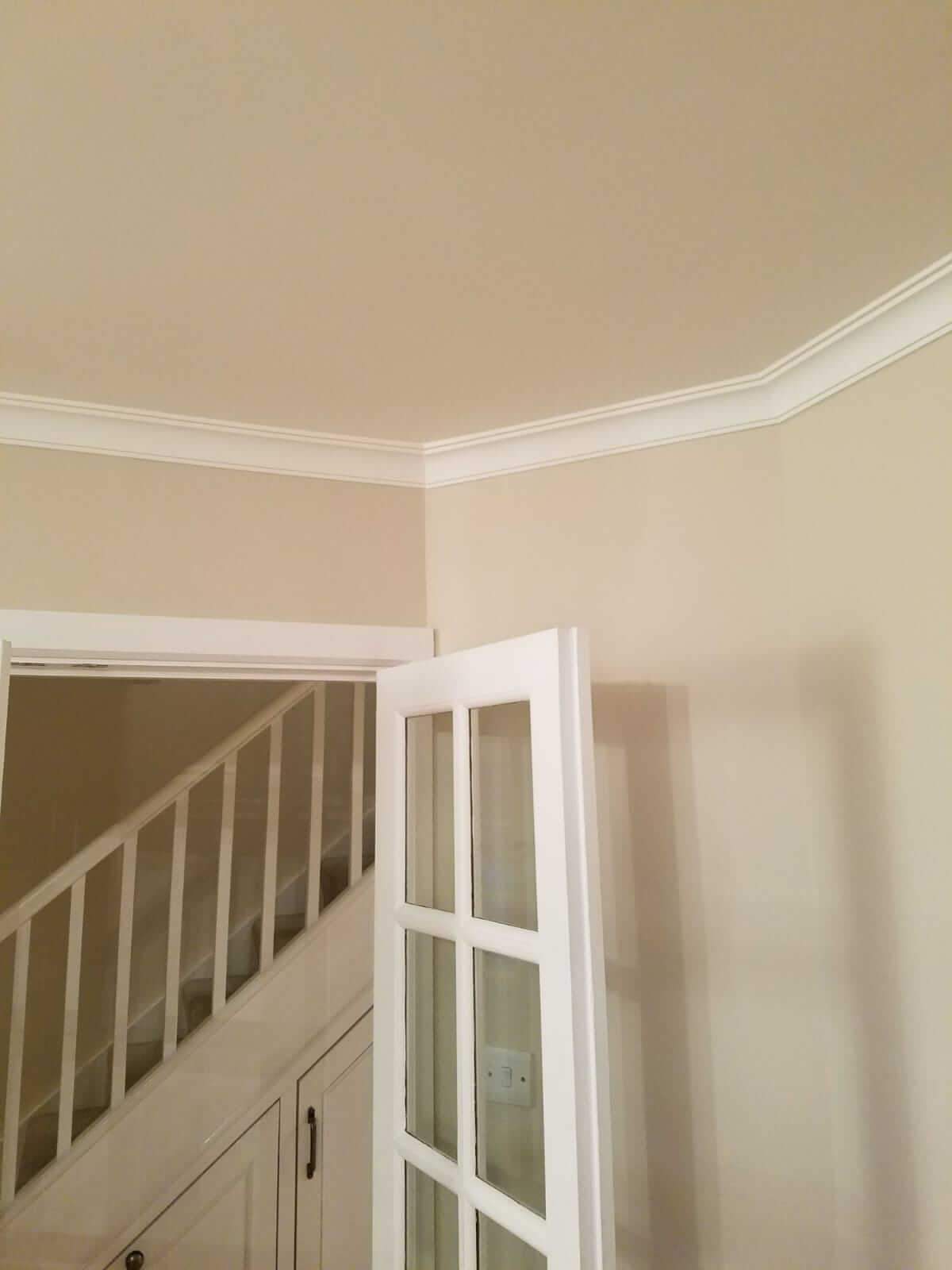 C3016 - Classic Coving installed above a door
