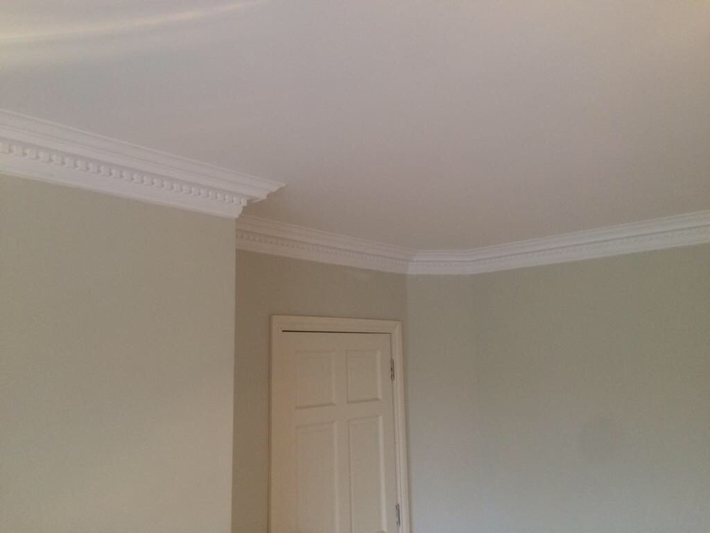 Dental (Large) - Classic Coving installed in a room with a beige colour pattern