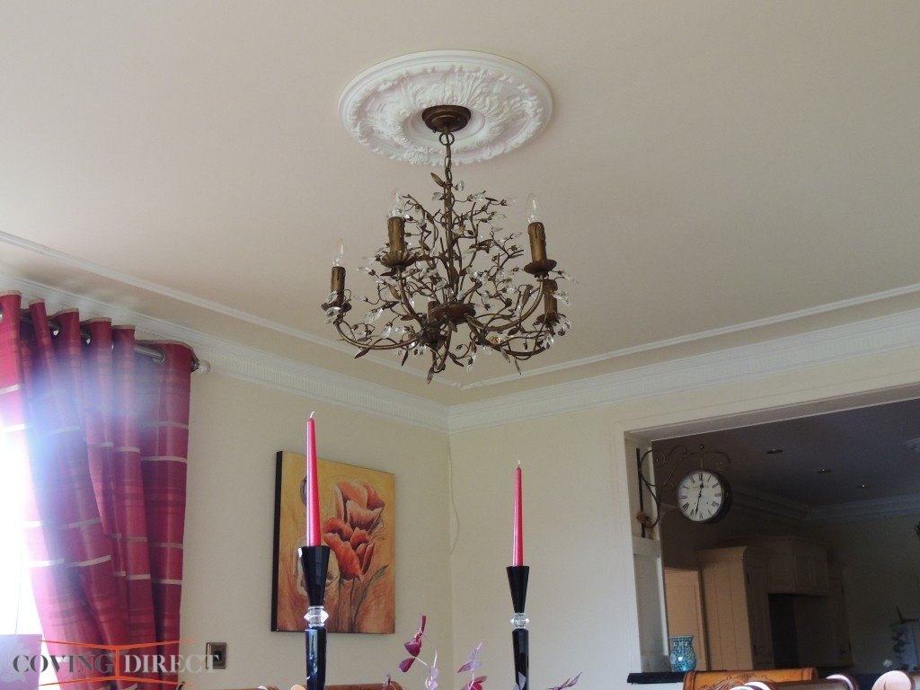 Room view of B3033 - Ceiling Rose with a hanging light installed
